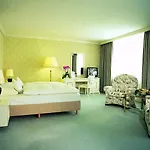 호텔 Maritim