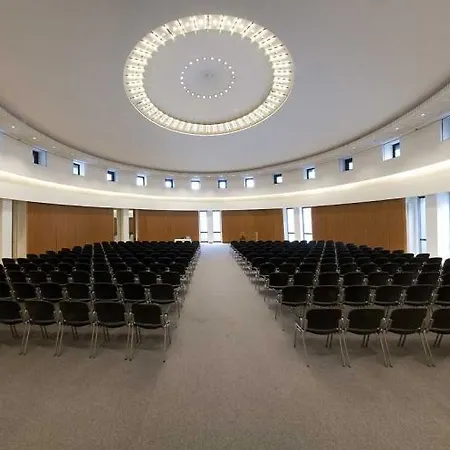 Maritim 4* אולם